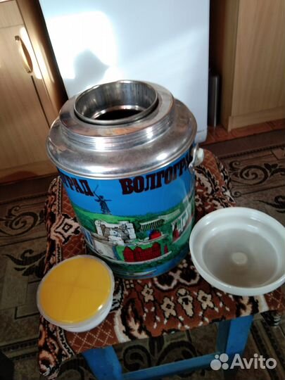 Продаю термос