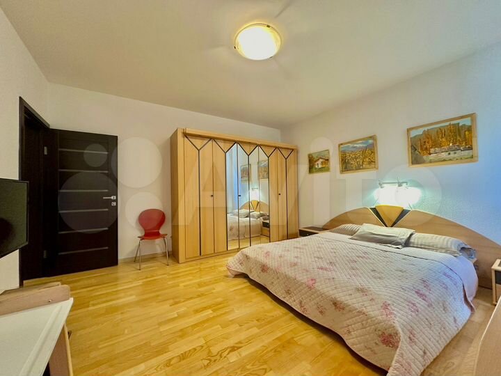 2-к. квартира, 80 м², 2/6 эт.