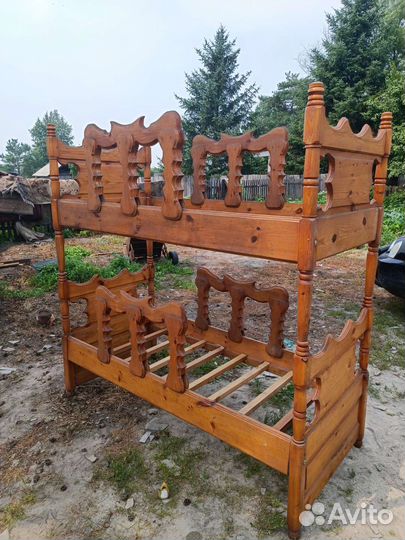 Кровать двух ярусная