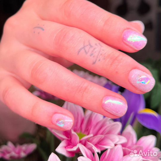 Модель на маникюр