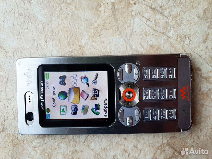 Sony Ericsson W880i