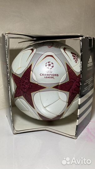Футбольный мяч adidas лига чемпионов