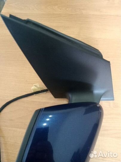 Зеркало заднего вида боковое правое Volkswagen