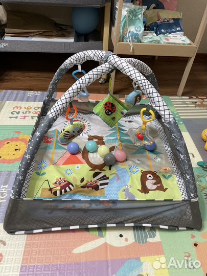 Развивающий коврик для детей малышей