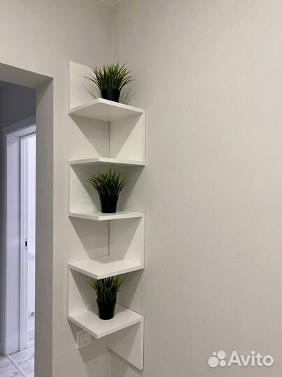 Полка настенная угловая