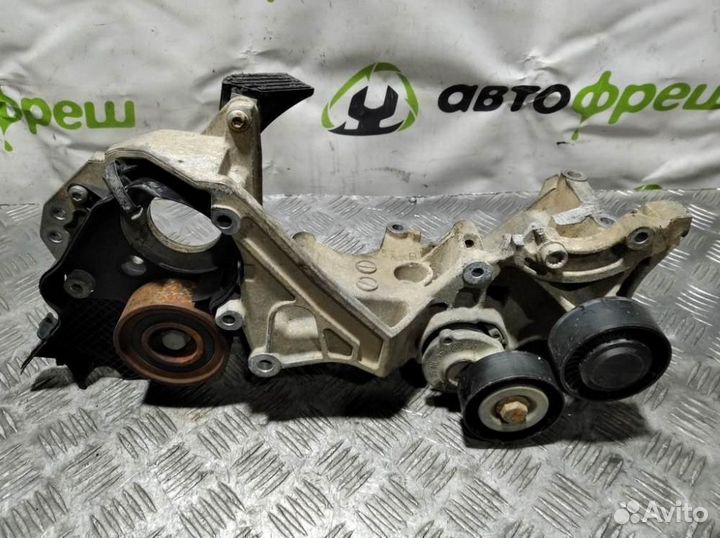 Кронштейн генератора Volkswagen Passat b6 b6