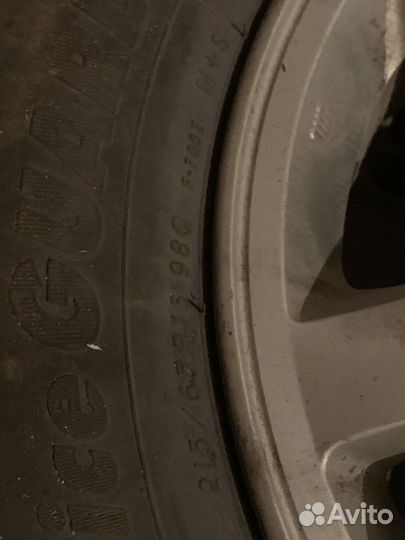Yokohama Ice Guard Stud IG55 215/65 R16
