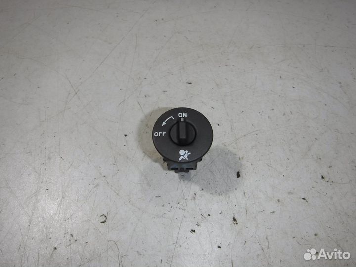 Выключатель Renault Laguna 3