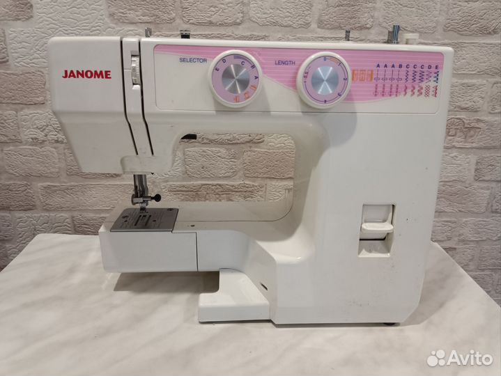 Швейная машина Janome JT1108