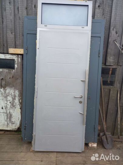 Двери, сейф