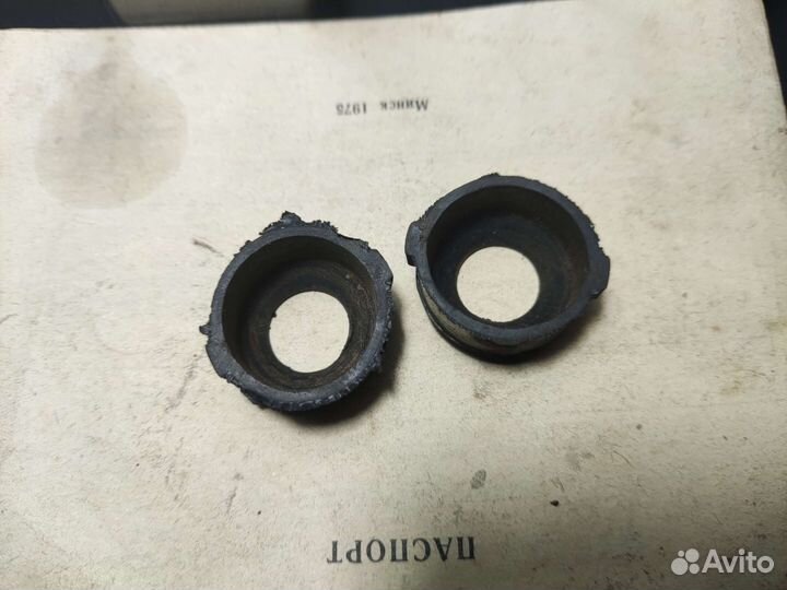 Уплотнительная резинка на свечной колпачок Иж