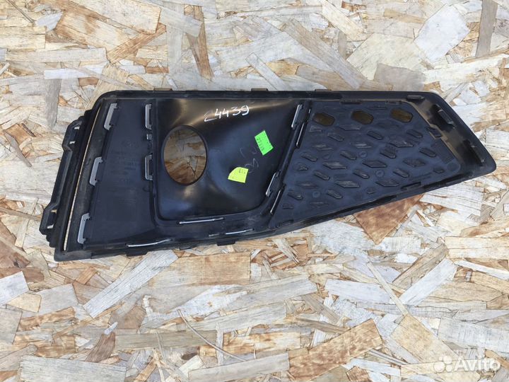 Решётка в бампер левая Audi A4 B9 2015-2020 S-Line