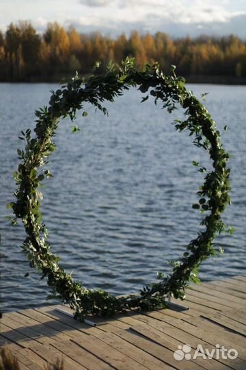 Свадебная арка из зелени эвкалипта