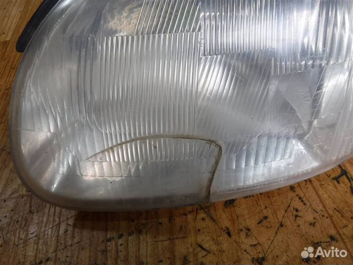 Фара левая Hyundai Sonata IV (EF) 1998-2001