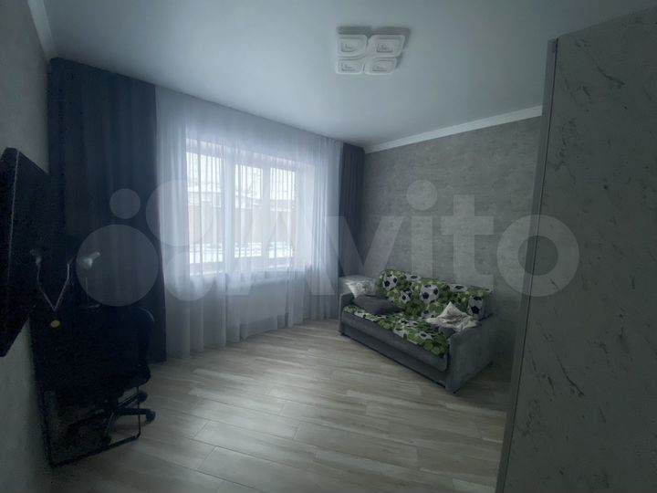 Дом 196,6 м² на участке 15,7 сот.