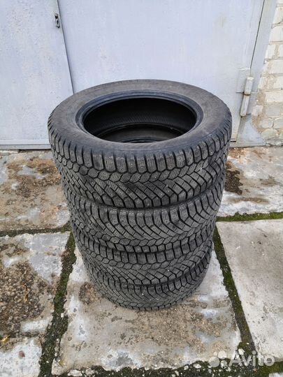 Gislaved Nord Frost 200 205/60 R16 96T
