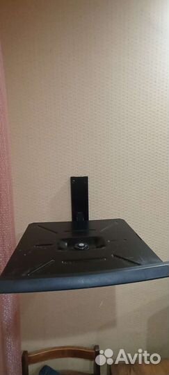 Настенная подставка под телевизор