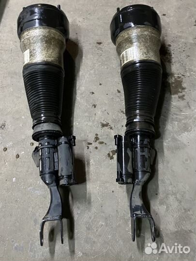 Стойка пневмо амортизатор Мерседес w222