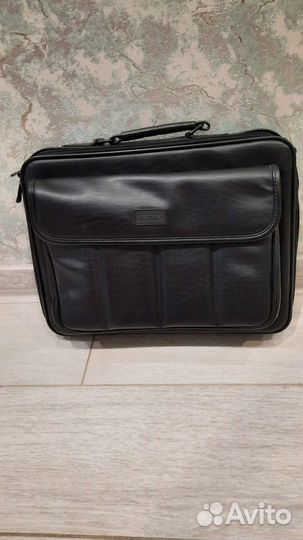 Кожаный портфель