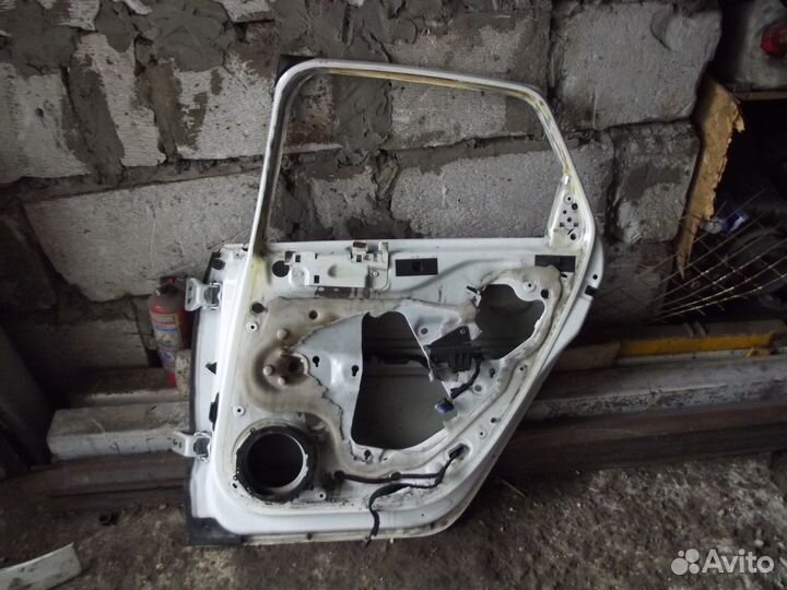 Citroen c4 b7 дверь задняя R\L хэтчбек