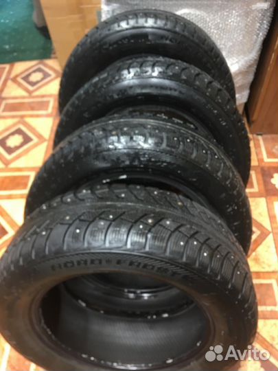 Gislaved Nord Frost 200 205/60 R16