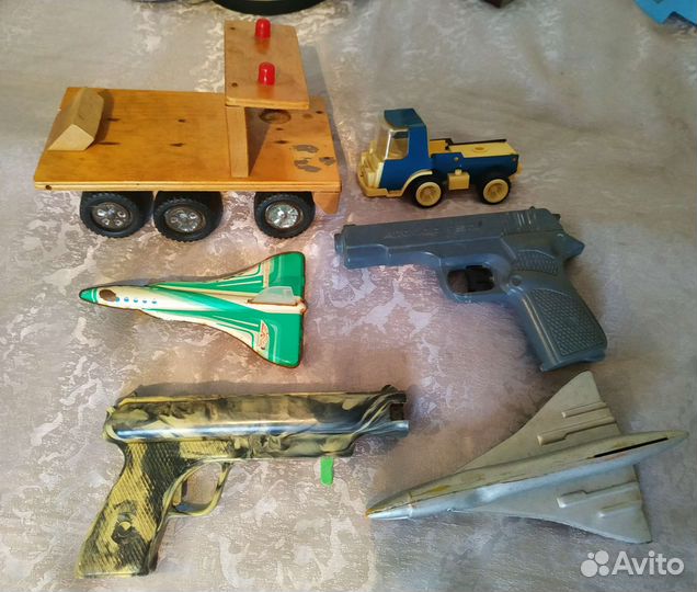 Игрушки СССР пистолет машинка самолёт