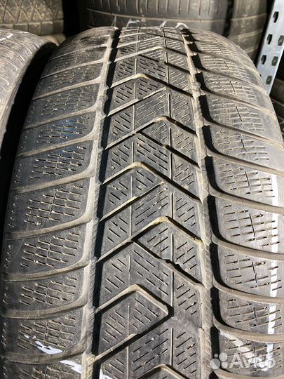 Pirelli Scorpion Winter 255/55 R20 110V