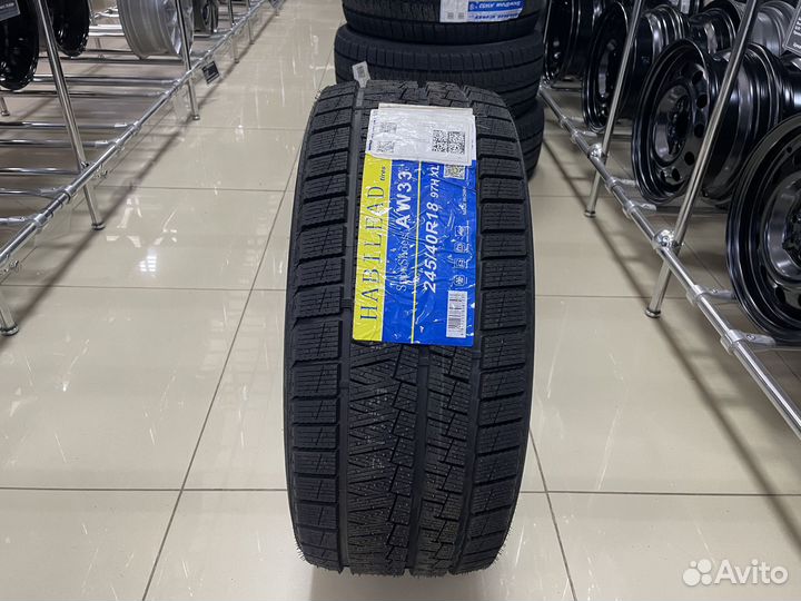 Habilead SnowShoes AW33 245/40 R18