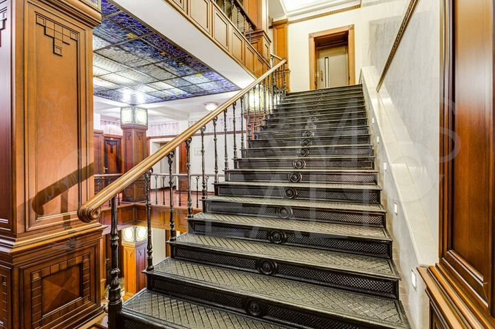 Аренда здания 1556.1 м2 у метро Чеховская в цао