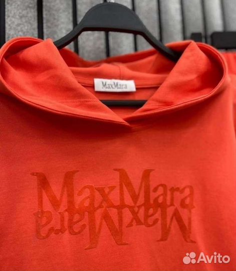 Костюм спортивный