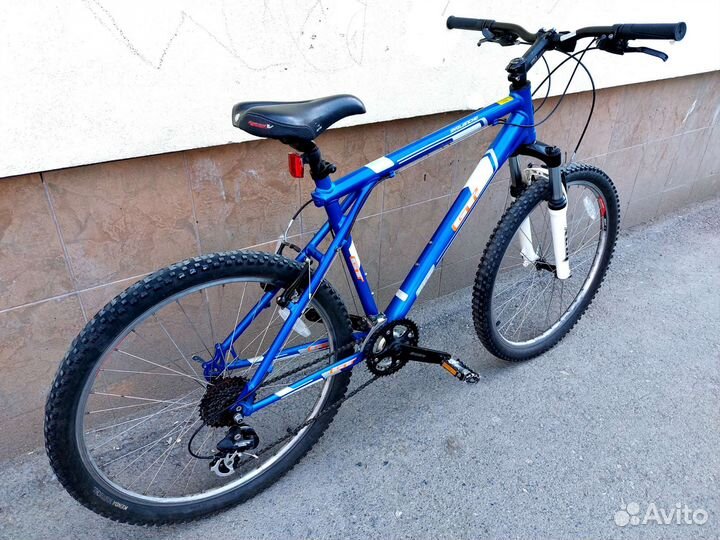 GT Avalanche 3.0 (Shimano Acera/XCM)