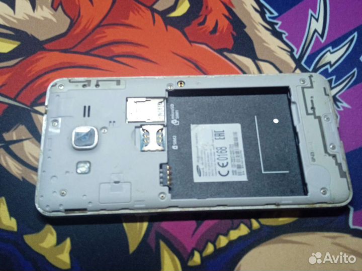 Телефон Samsung