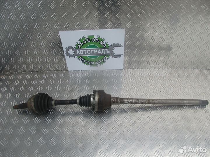 Полуось передняя Фольксваген Туарег 3.0d