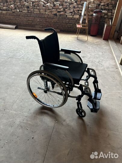 Коляска инвалидная