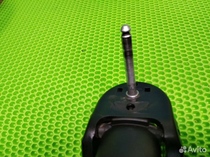 Вилка колеса N 02 на детскую коляску