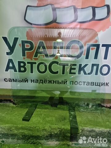 Боковое стекло MAN TGS