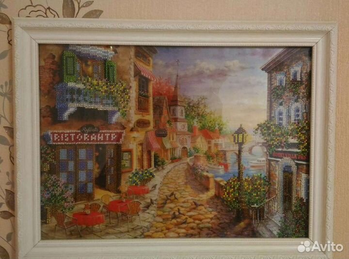 Картина вышитая бисером