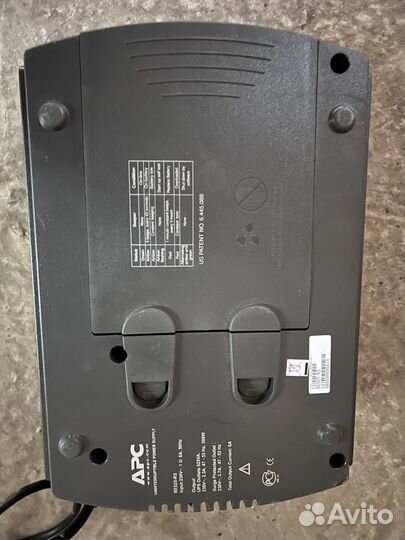Источник бесперебойного питания APC BE525-RS