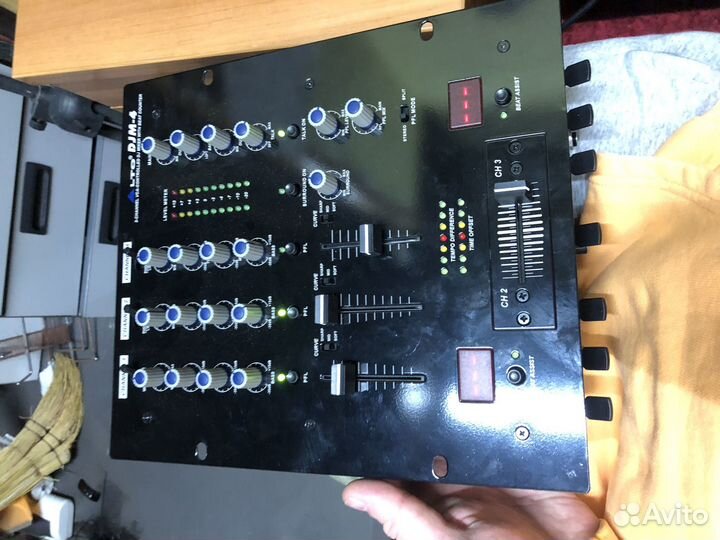 DJ микшер LTO DJM4