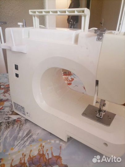 Швейная машина astralux