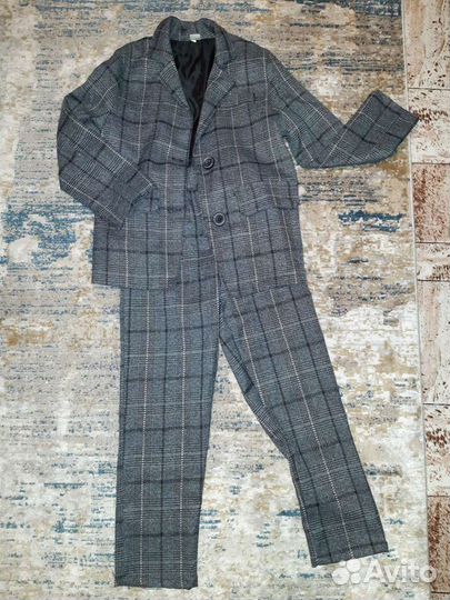 Костюм брючный