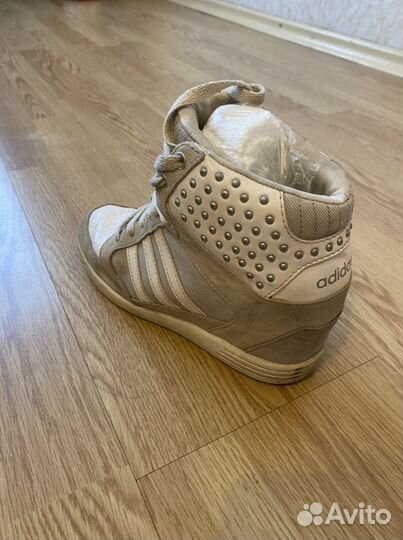 Кроссовки adidas