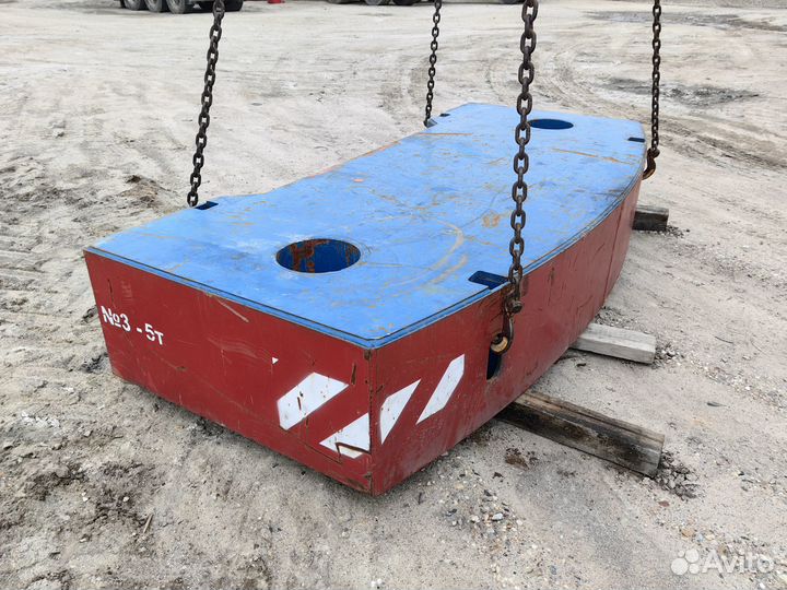 Продам противовес 4,5 тонны для автокрана кс-55713