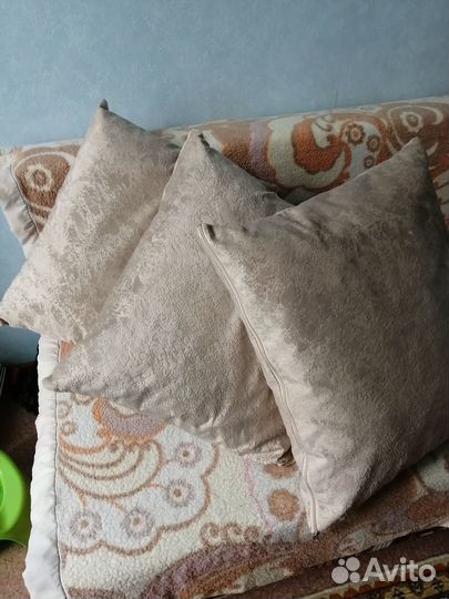 Продам диванные подушки