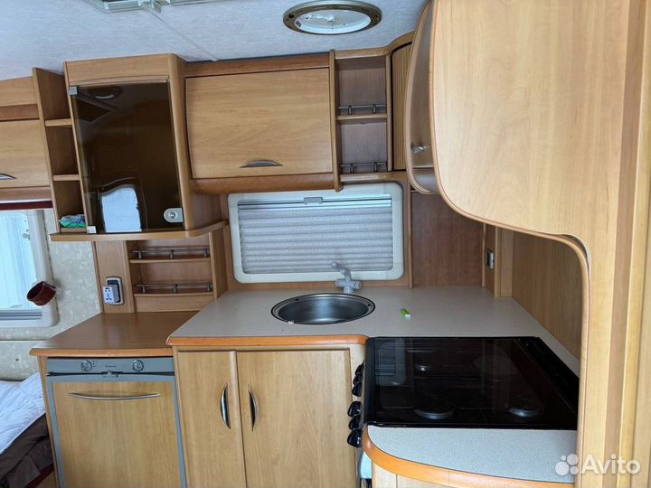 Прицеп-дача Swift Challenger, 2004