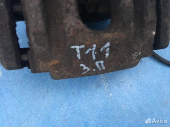 Суппорт задний левый BMW 5-серия E60/E61