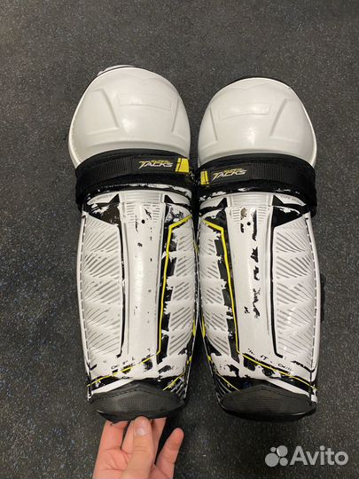 Щитки хоккейные ccm as1