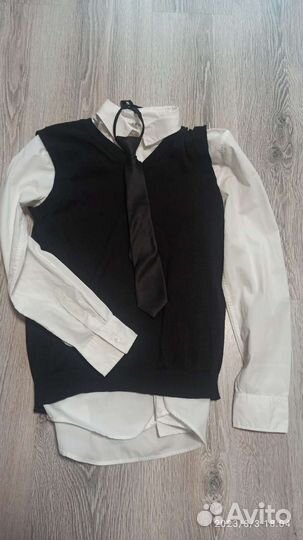 Школьная одежда рубашка, жилет, галстук h&m,р.170