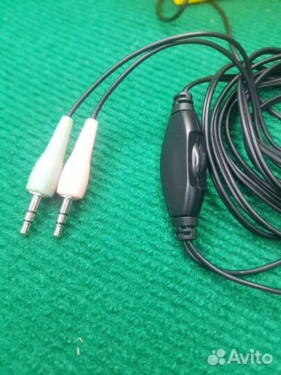 Стереогарнитура с микрофоном фирмы Sven