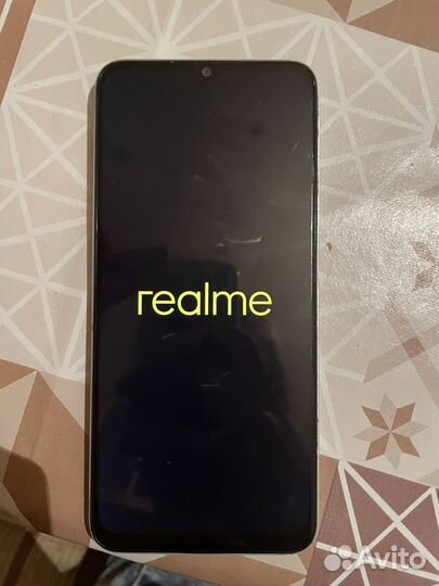 Телефон Realme C35